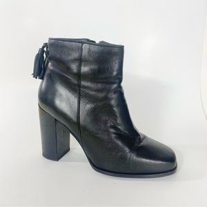 TED & MUFFY BLACK LEATHER BOOTS